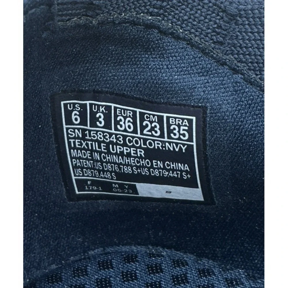 Skechers‎ Relaxed Fit Navy Blue Air Cooled Memory Foam Slip On Shoes Women's 6